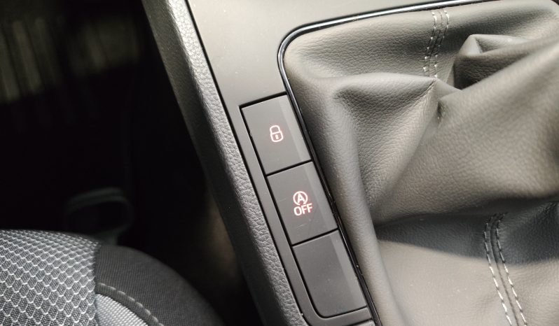 SEAT Ibiza 1.6 TDI Style Plus lleno