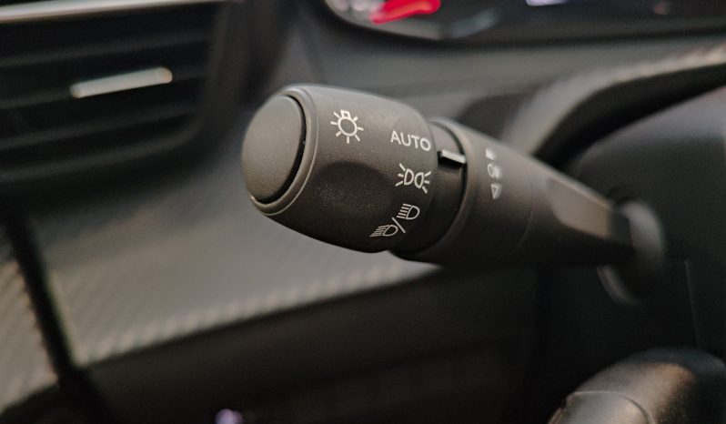 PEUGEOT 208 1.2 Puretech S&S Style lleno