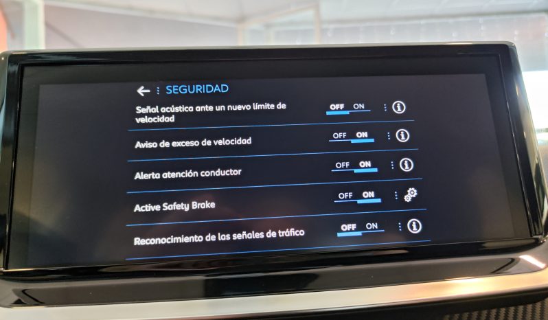 PEUGEOT 208 1.2 Puretech S&S Style lleno