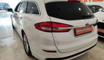 FORD Mondeo Sportbreak 2.0 HEV Titanium lleno