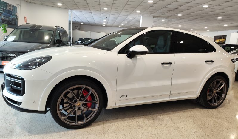 PORSCHE Cayenne Coupé GTS lleno