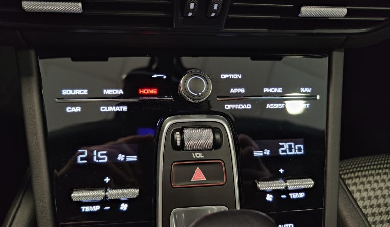 PORSCHE Cayenne Coupé GTS lleno
