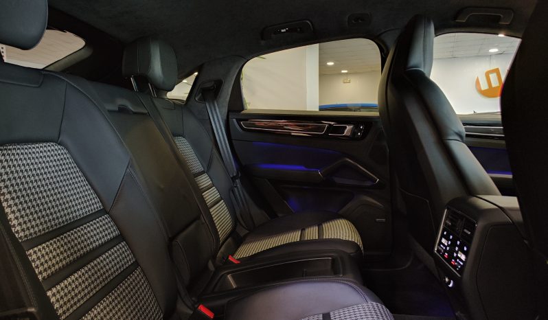 PORSCHE Cayenne Coupé GTS lleno