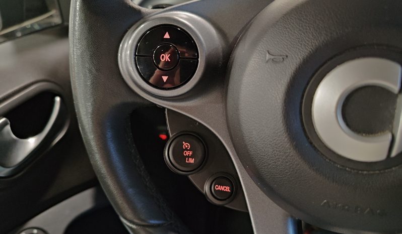 SMART Fortwo Coupé EQ lleno