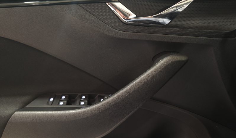 SKODA Kamiq 1.0 TSI Ambition lleno