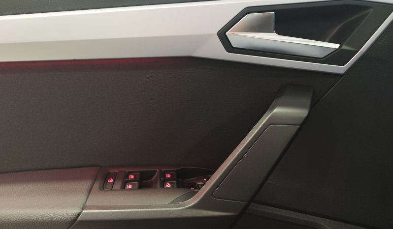 SEAT Ibiza 1.0 TSI S&S FR Salta lleno