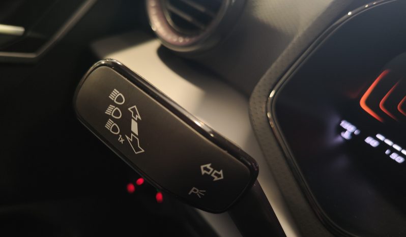 SEAT Ibiza 1.0 TSI S&S Xcellence lleno