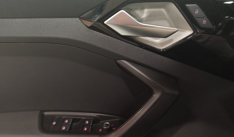 AUDI A1 Sportback 30 TFSI S line lleno