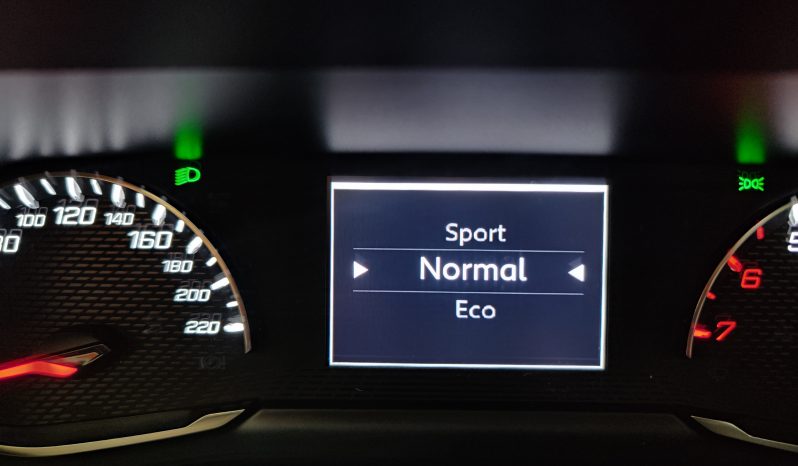 PEUGEOT 2008 1.5BlueHDi S&S Allure EAT8 130 lleno