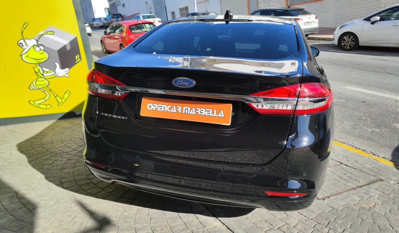 FORD Mondeo Sedán 2.0 HEV Titanium lleno