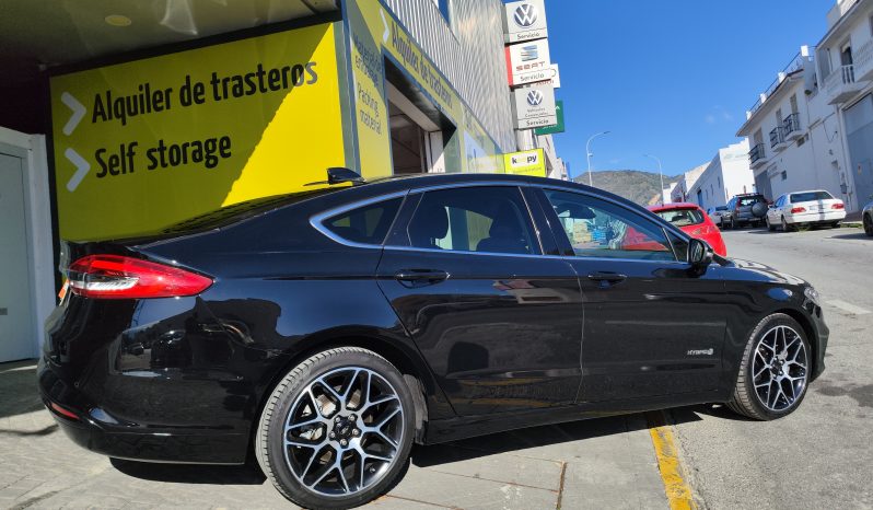 FORD Mondeo Sedán 2.0 HEV Titanium lleno