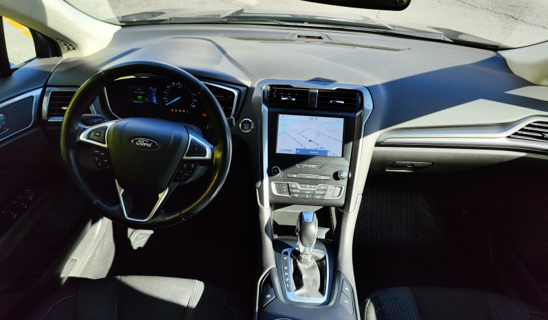 FORD Mondeo Sedán 2.0 HEV Titanium lleno