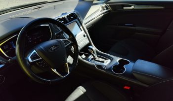 FORD Mondeo Sedán 2.0 HEV Titanium lleno