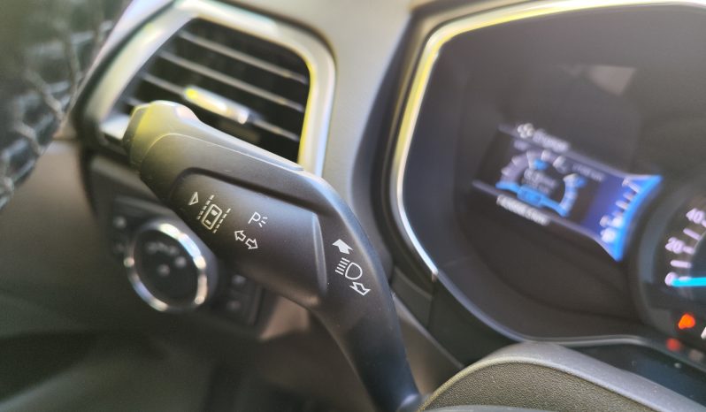 FORD Mondeo Sedán 2.0 HEV Titanium lleno