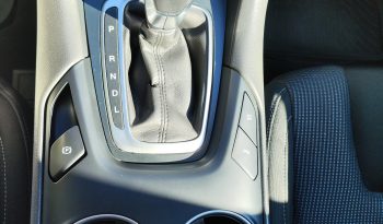 FORD Mondeo Sedán 2.0 HEV Titanium lleno