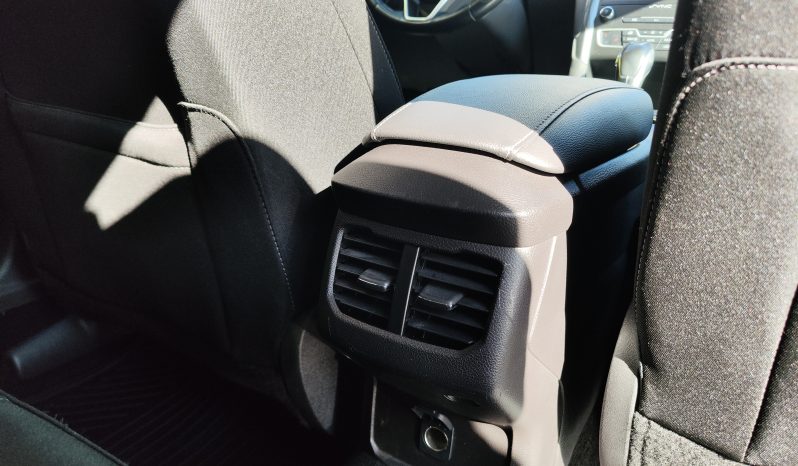 FORD Mondeo Sedán 2.0 HEV Titanium lleno