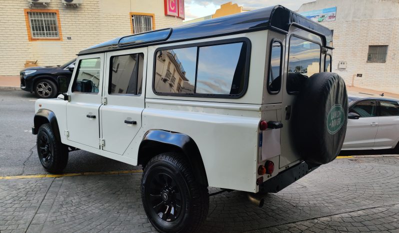 LAND-ROVER Defender 110 SW SE lleno