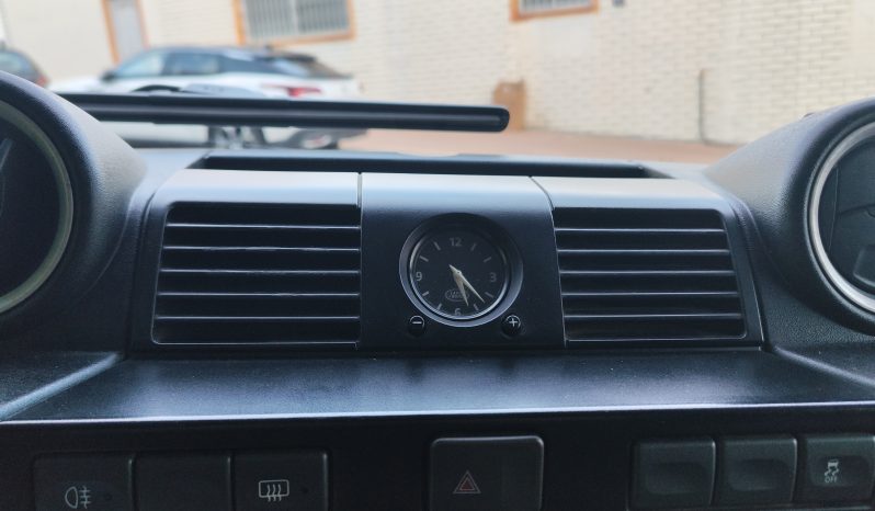 LAND-ROVER Defender 110 SW SE lleno