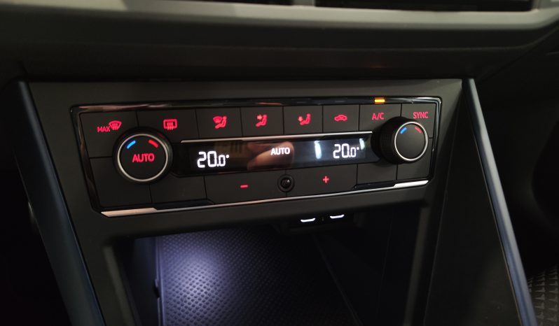 VOLKSWAGEN Polo 1.0 TSI United 70kW lleno