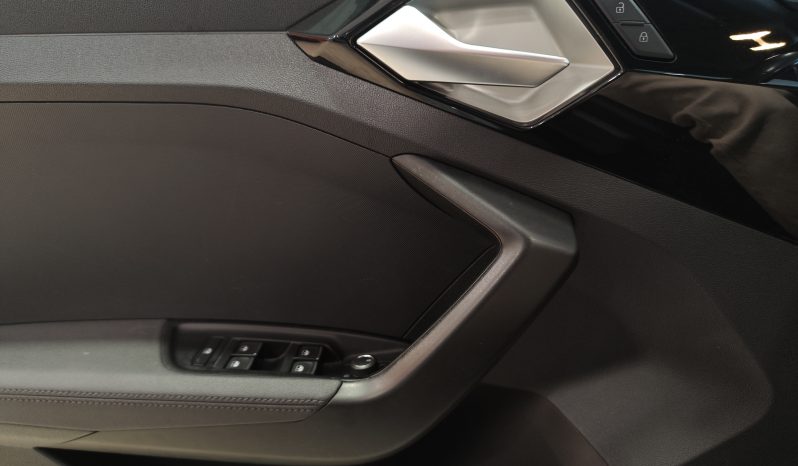 AUDI A1 Sportback 30 TFSI S line lleno