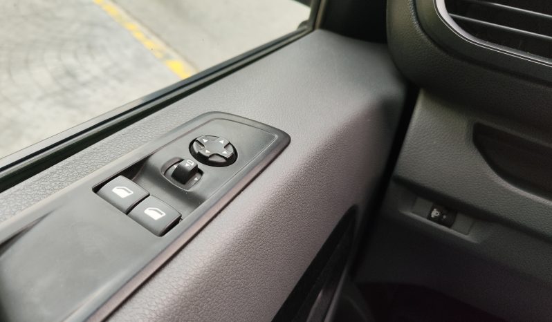 PEUGEOT Expert Fg. Standard 1.5BlueHDi S&S Premium lleno