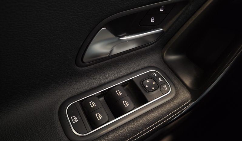 MERCEDES-BENZ Clase A 180d 7G-DCT lleno