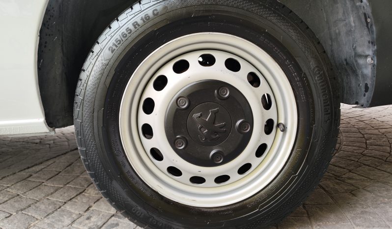 PEUGEOT Expert Fg. Standard 1.5BlueHDi S&S Premium lleno