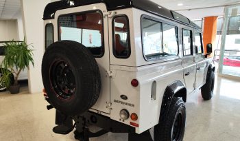 LAND-ROVER Defender 110 SW SE lleno