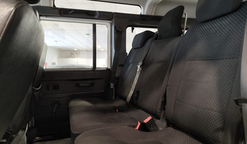 LAND-ROVER Defender 110 SW SE lleno