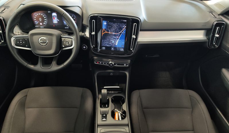 VOLVO XC40 B4 Momentum Pro Aut lleno