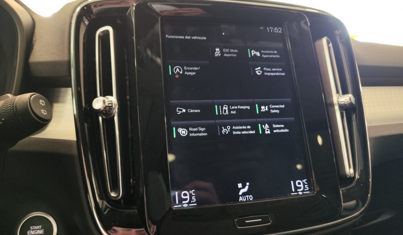 VOLVO XC40 B4 Momentum Pro Aut lleno