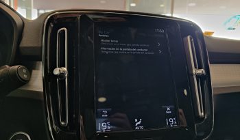 VOLVO XC40 B4 Momentum Pro Aut lleno