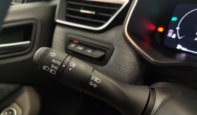 RENAULT Clio TCe Techno lleno