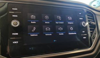 VOLKSWAGEN T-Roc 1.0 TSI Advance Style lleno