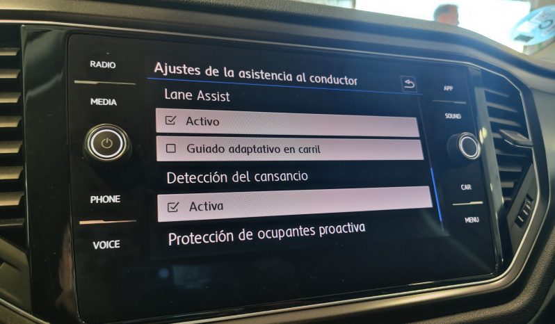 VOLKSWAGEN T-Roc 1.0 TSI Advance Style lleno