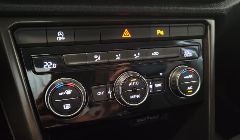 VOLKSWAGEN T-Roc 1.0 TSI Advance Style lleno