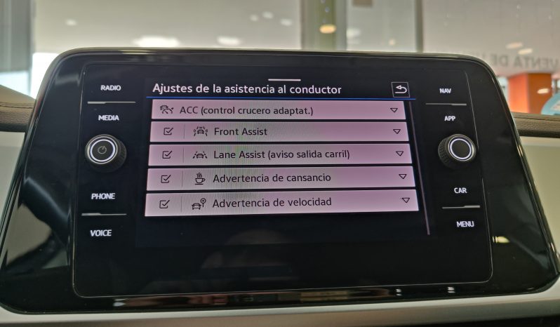 VOLKSWAGEN T-Roc 1.5 TSI Life DSG7 lleno