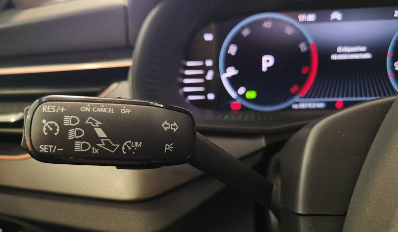 SKODA Kamiq 1.5 TSI Style DSG lleno
