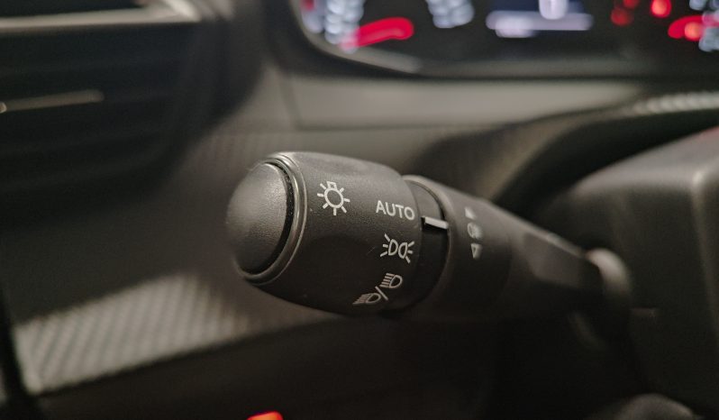 PEUGEOT 2008 1.2 PureTech S&S Allure lleno